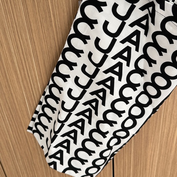 Marc Jacobs Black Leather The Tote Bag - Picture 11 of 12